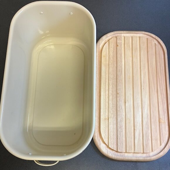 Jamie Oliver Beautiful Bread Box Metal Enamel Wear Wooden Lid Kitchen Storage - Picture 4 of 5